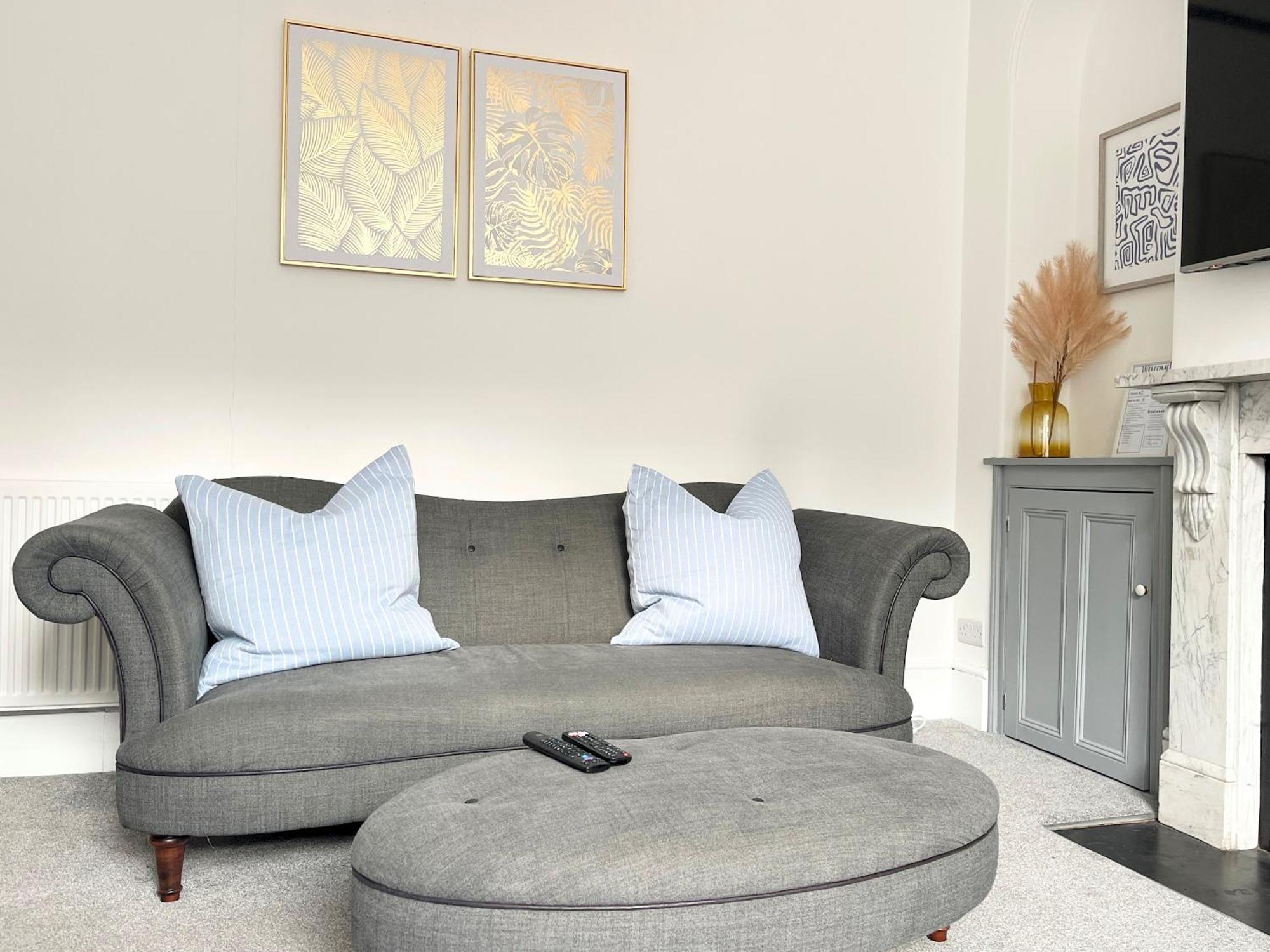 Spacious Home Near Seafront & Train Station 5 Bed Sleeps 10- Central เพนแซนซ์ ภายนอก รูปภาพ